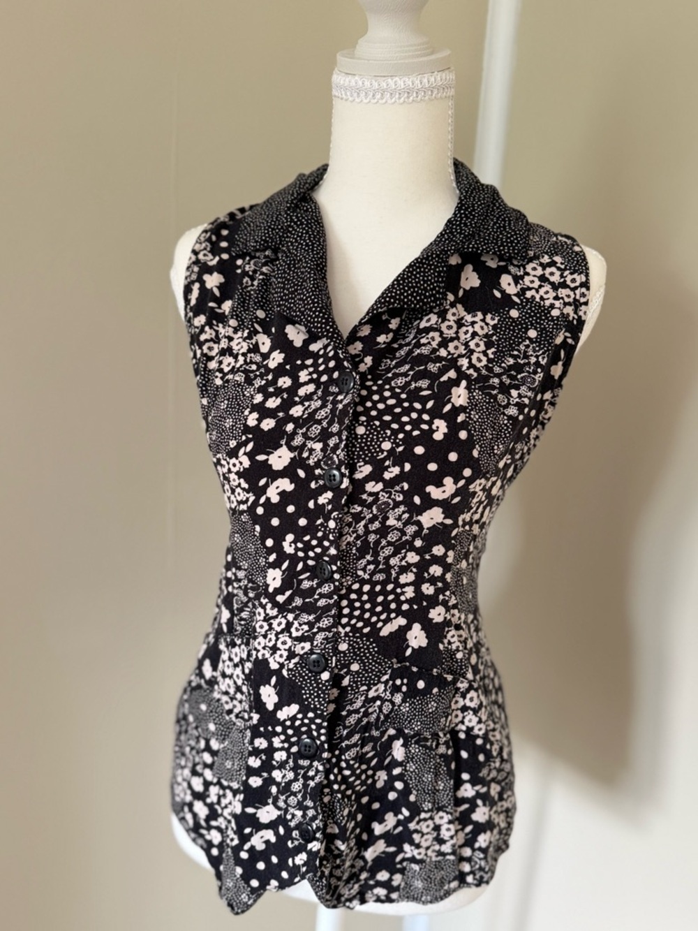 Y2K tie waist top Vintage Pinky Black Floral Button-Up Blouse w Corset Back Ties